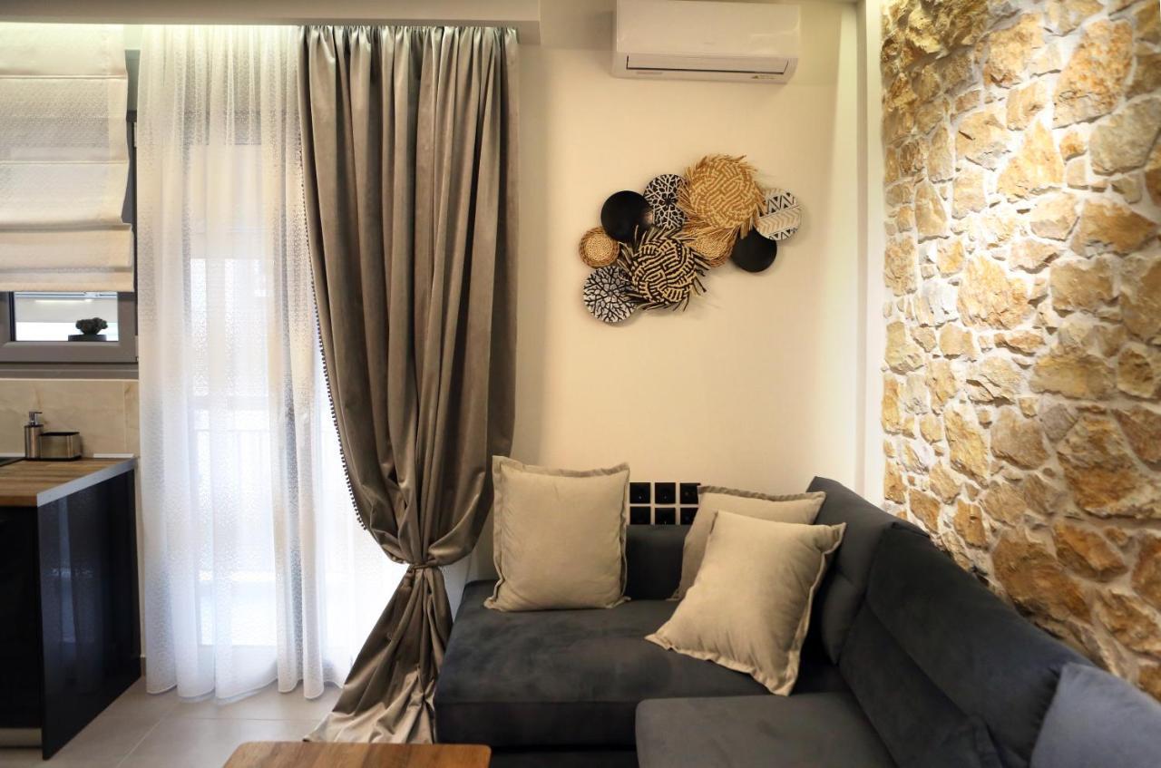 La Luxury Koronis Larissa